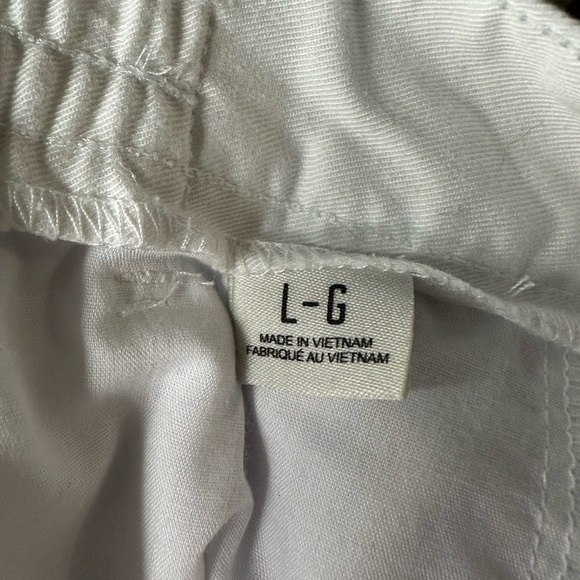 BDG White 100% Cotton High Waist Cuffed Shorts - Picture 13 of 15